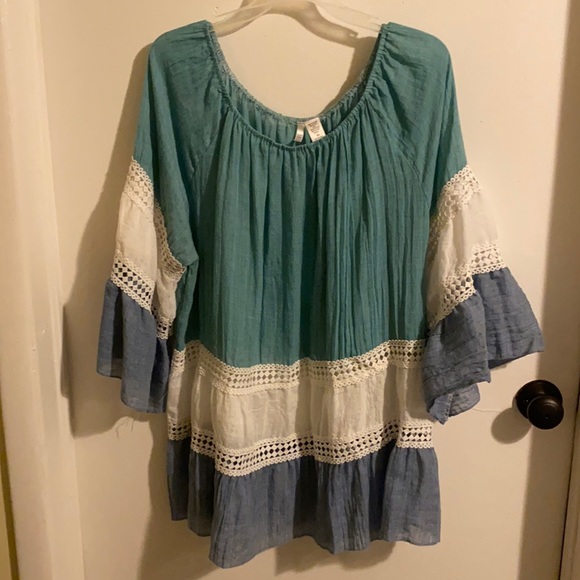 Tiered shirt 2x - Picture 1 of 4